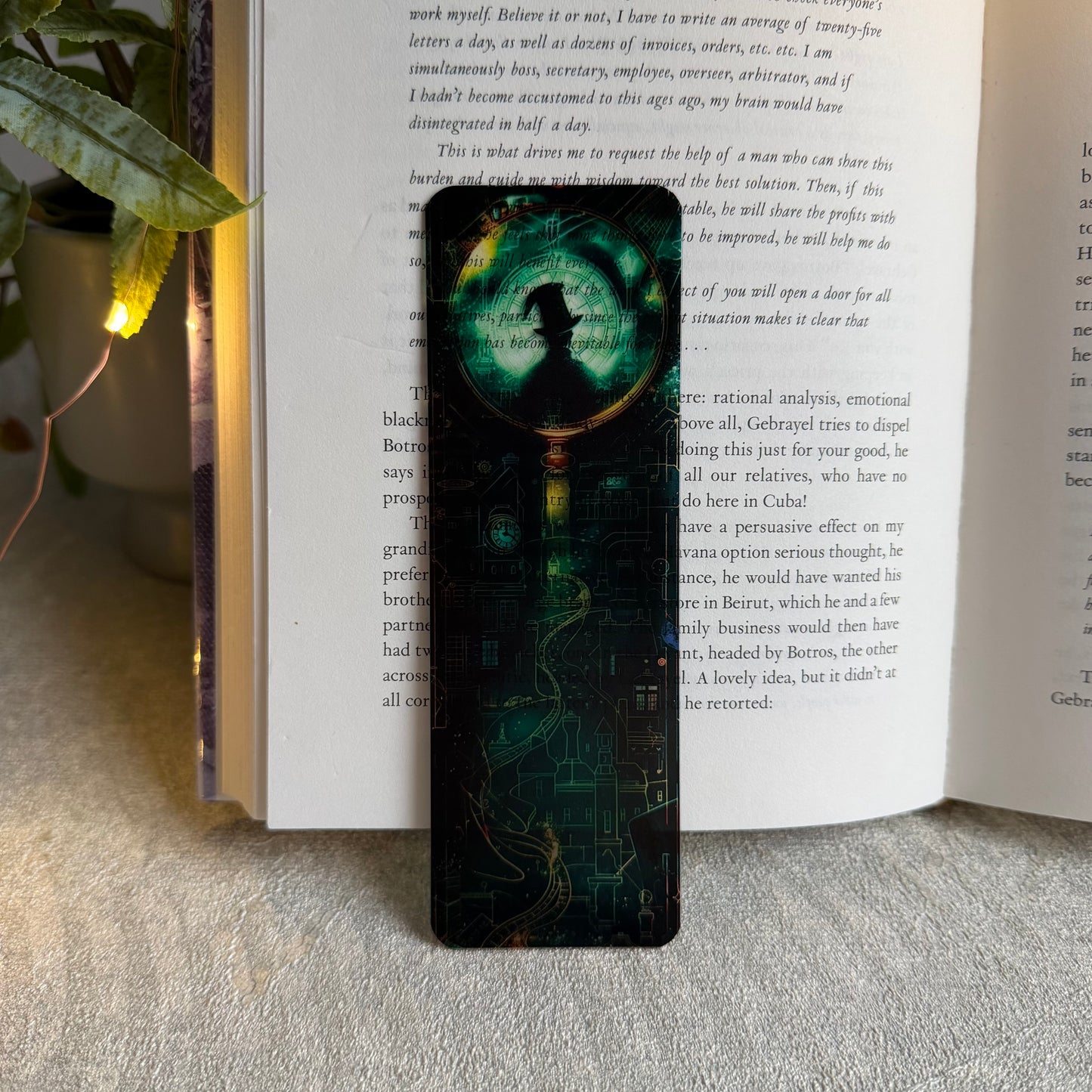 Магически книгоразделител „ Trace the Truth “