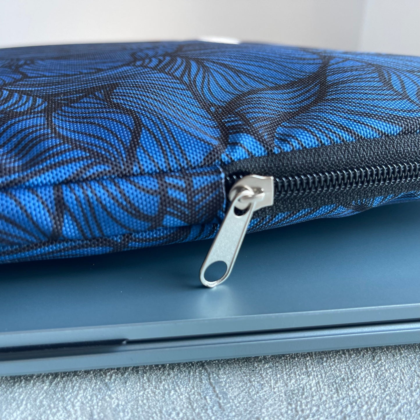 Husă pentru laptop „Albastru elegant”