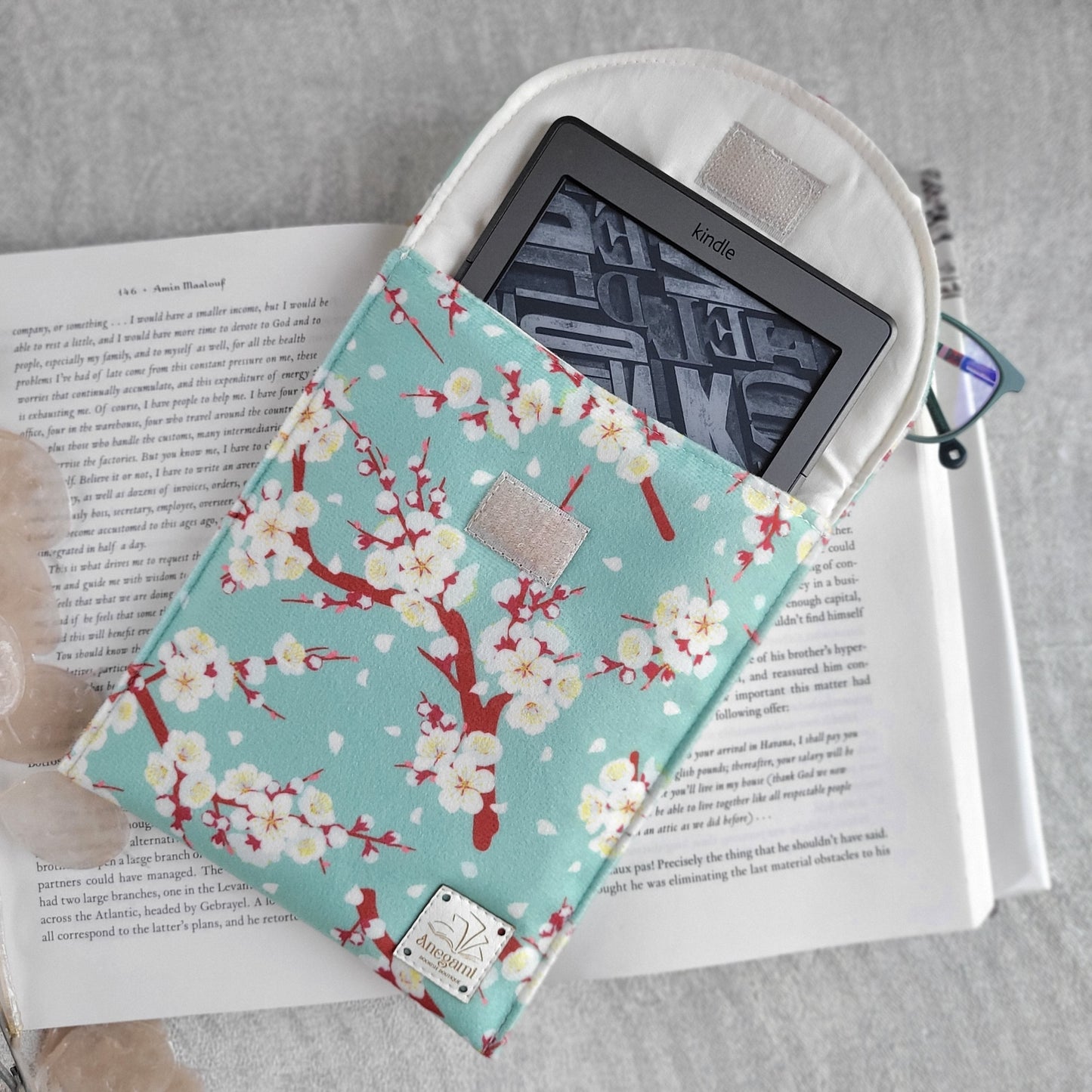 Husă Kindle „Flori de primăvară”