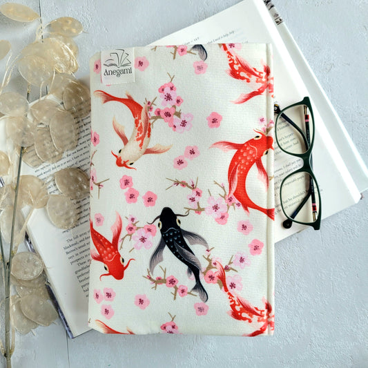Copertina del libro "Koi Fish"