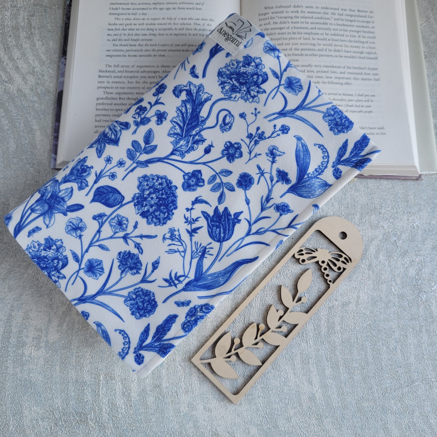 Set de legături și semne de carte „Grădina Albastră”