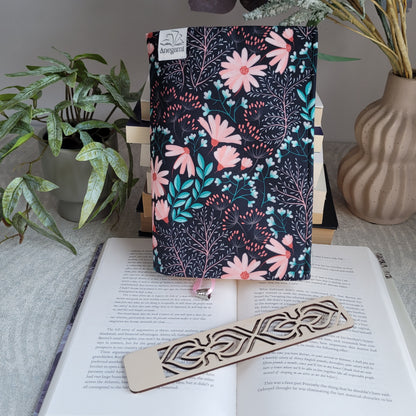 Set de legare și semne de carte „Broderie delicată”