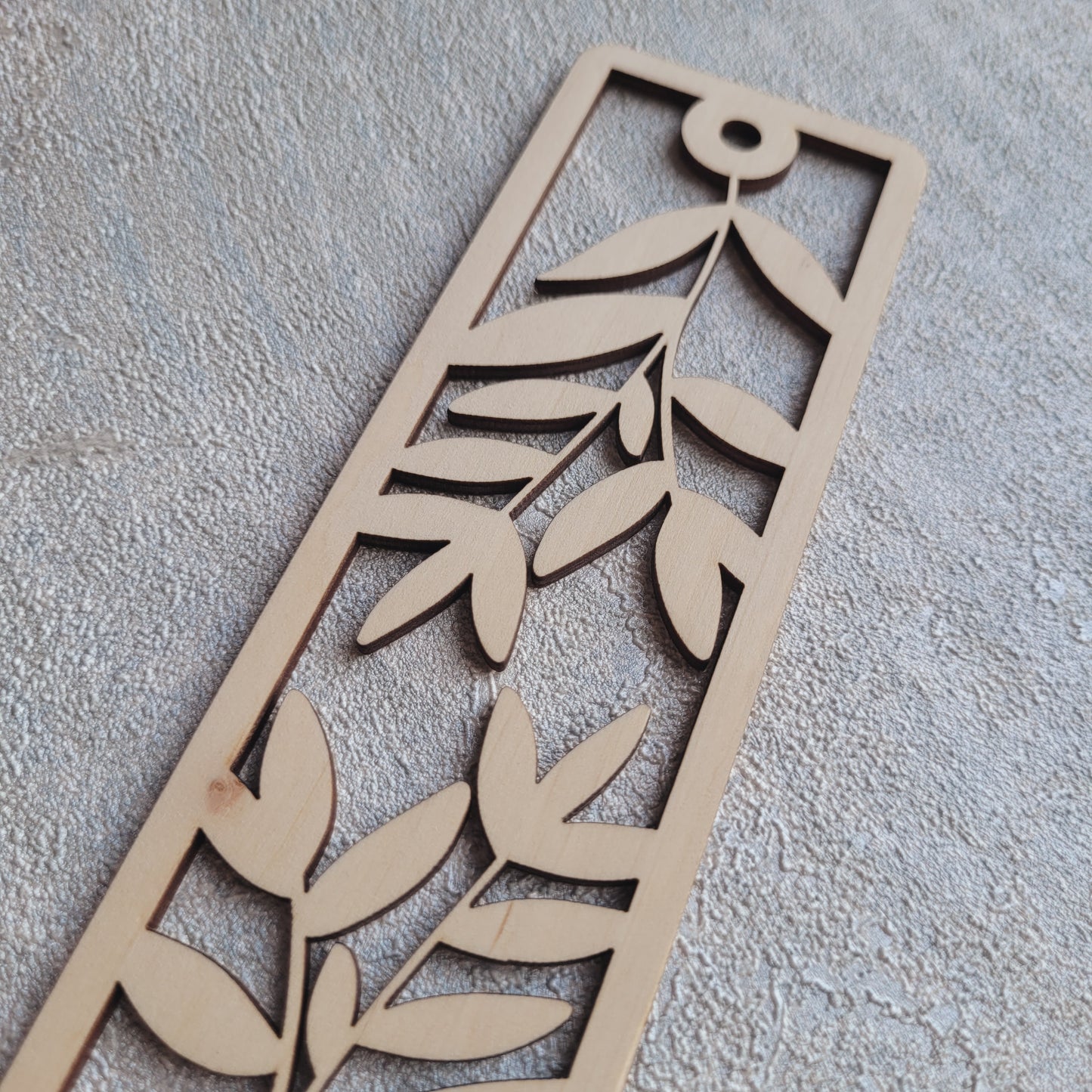 Book sleeve e segnalibro in legno " Natalizia " Viaggare coi libri