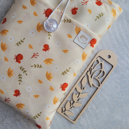 Book sleeve e segnalibro in legno " Montagna " Viaggare coi libri