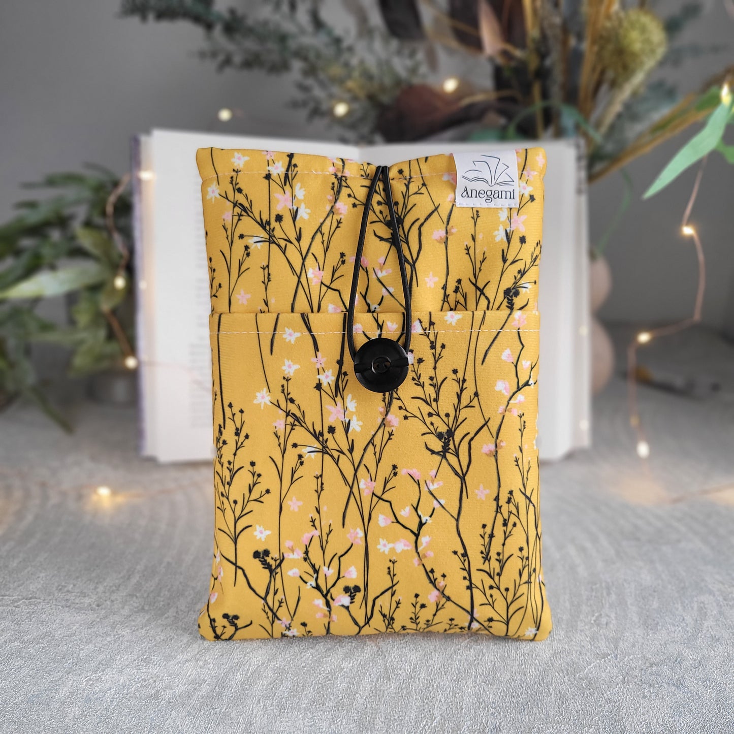 Книжен джоб " Sunlit Garden"