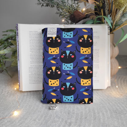 Подвързия за книга " Pop Cats "