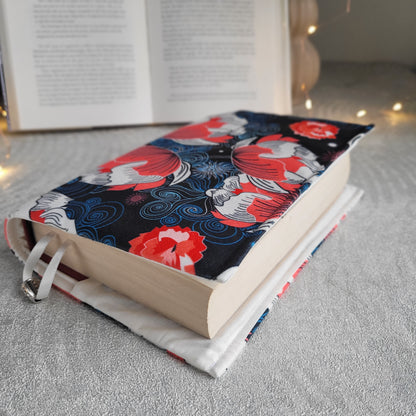 Подвързия за книга " Midnight Waves "