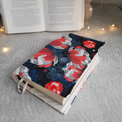 Подвързия за книга " Midnight Waves "