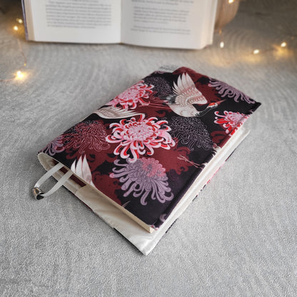 Подвързия за книга " Mystic Garden "