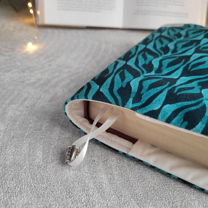 Подвързия за книга " Aqua Rhythm "