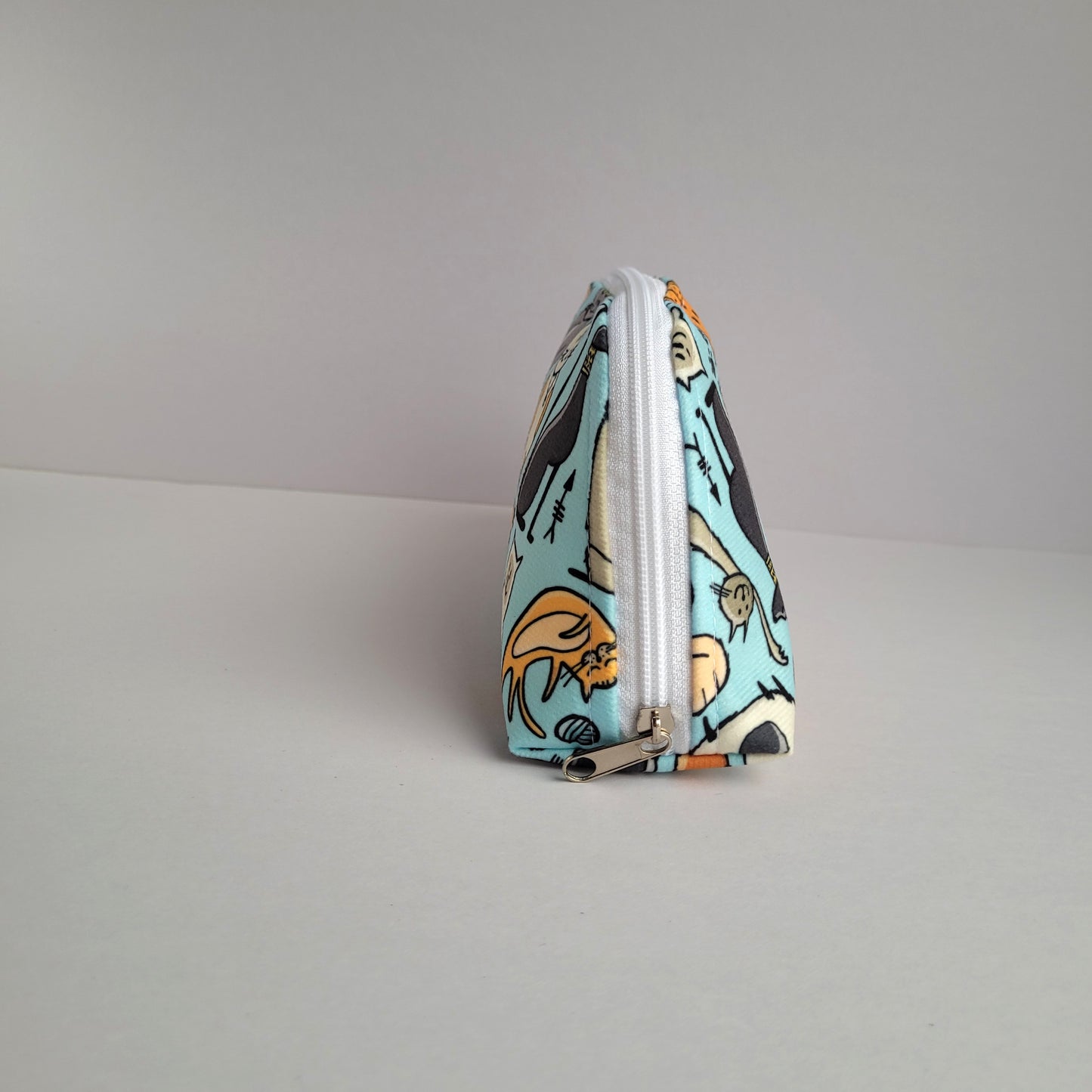 Комплект папка и несесер " Диви Котки "