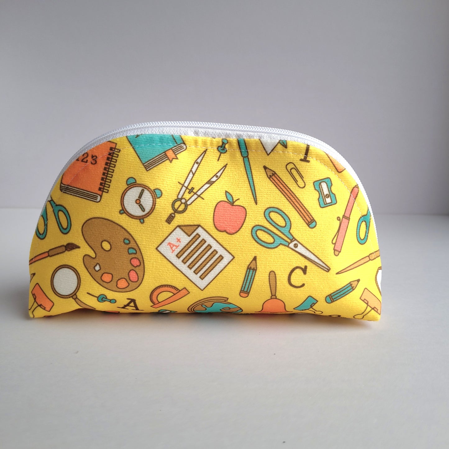 Комплект папка и несесер " Междучасие "