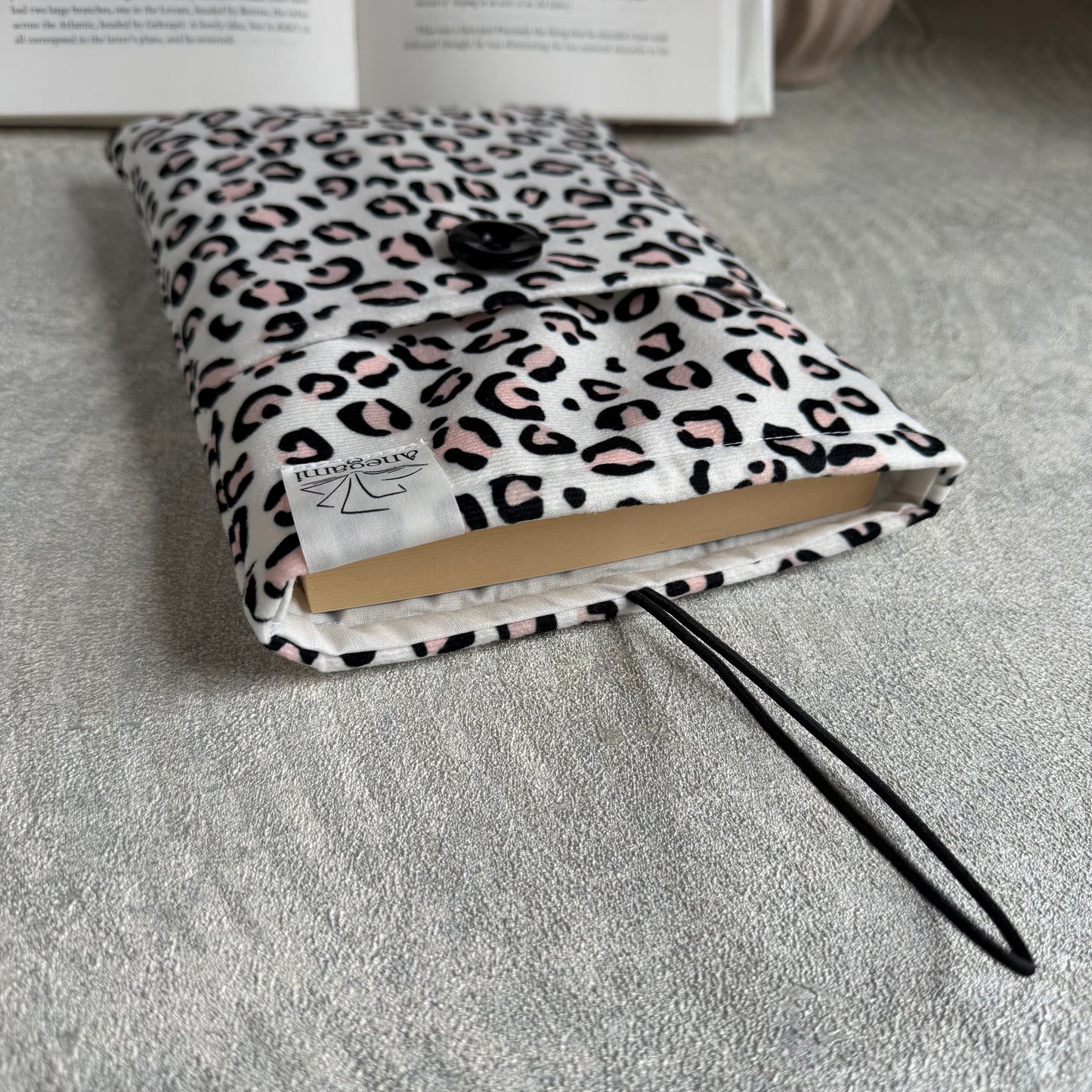 Книжен джоб " Velvet Leopard "