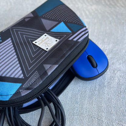 Калъф за зарядно и мишка " Триъгълници "