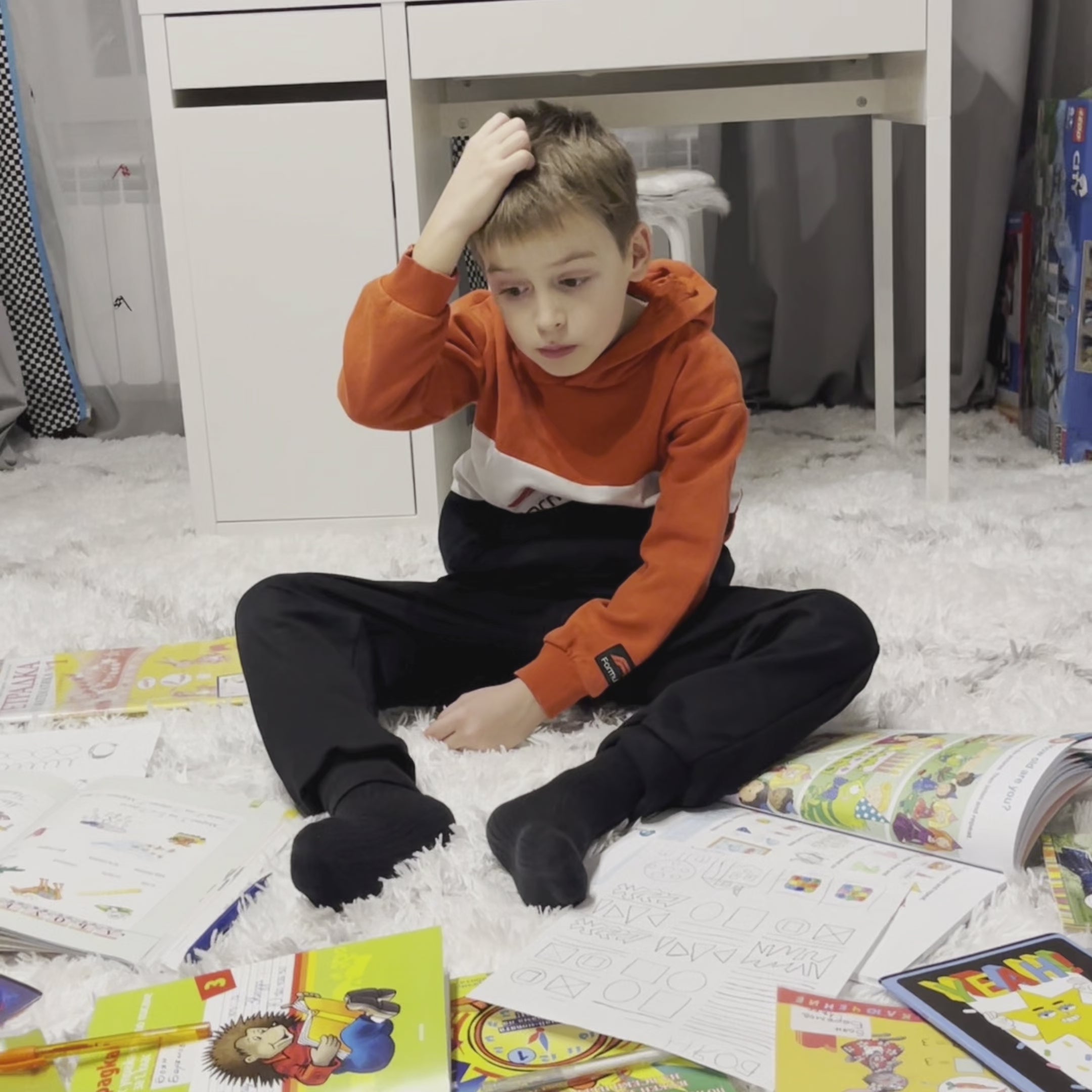 Încarcă clipul video: 