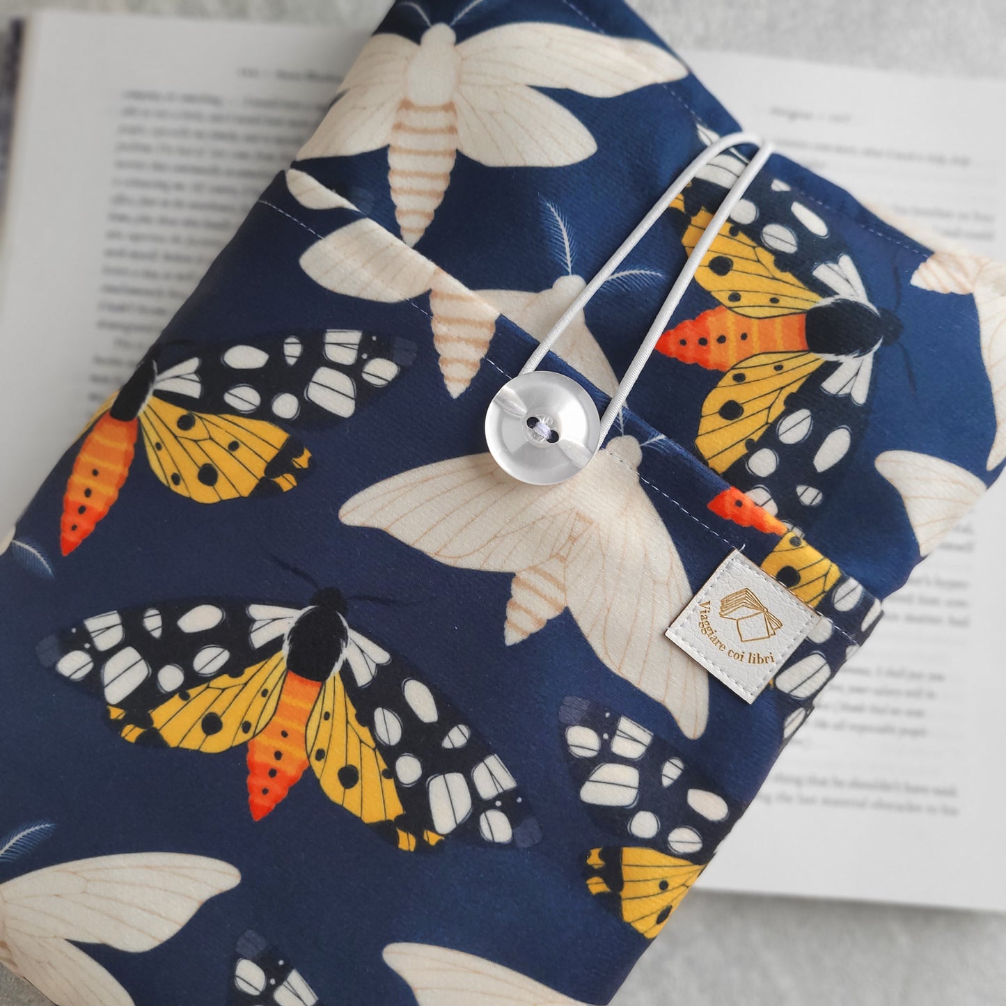 Book sleeve " Metamorfosi "